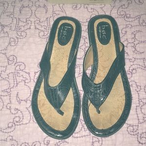 b.o.c. Black Sandal Size 9